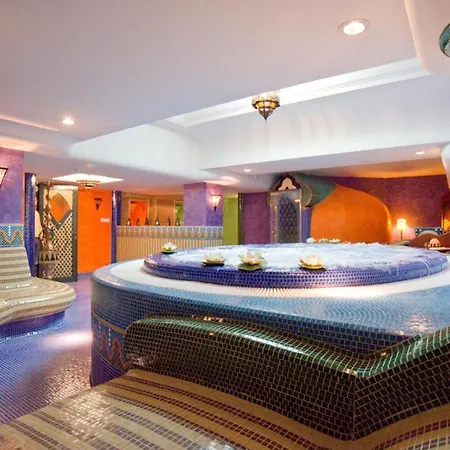 Amira Boutique Hotel Heviz Wellness & Spa-3